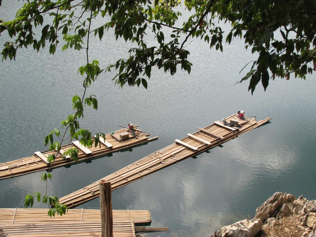 Monkey Mansion - Jungalows & Tours Khao Sok National Park エクステリア 写真